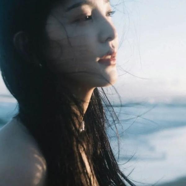 少女杀手阿墨海报